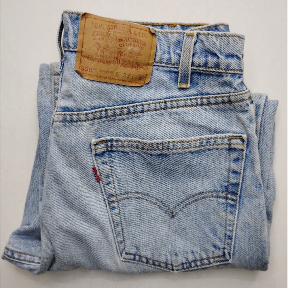 Levis 550 Relaxed Fit Tapered Leg Jeans 90s Made in USA Tag 33x32 Fits(32x28)